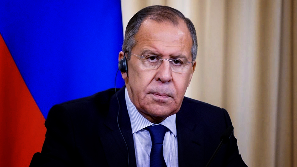 Лавров насмешил всех на встрече с турецким коллегой Лавров насмешил всех на встрече с турецким коллегой