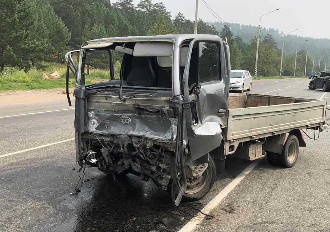 Выбил страйк: в Чите водитель грузовичка 